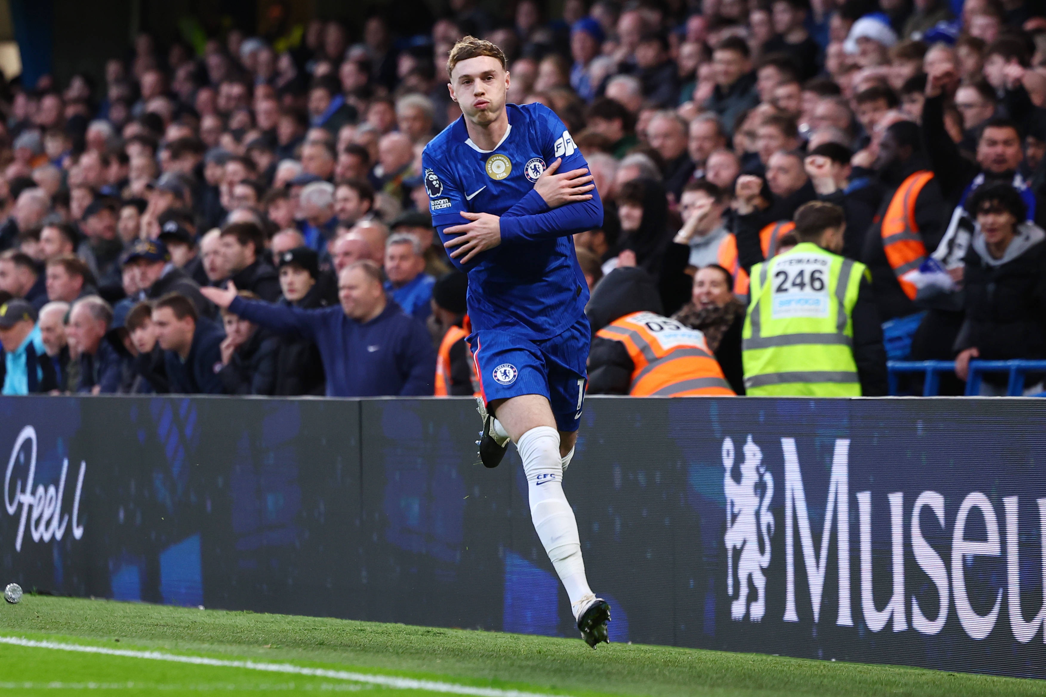 星空体育官方网站-墨菲：帕尔默可能会转会到曼联，B费需要一个接班人