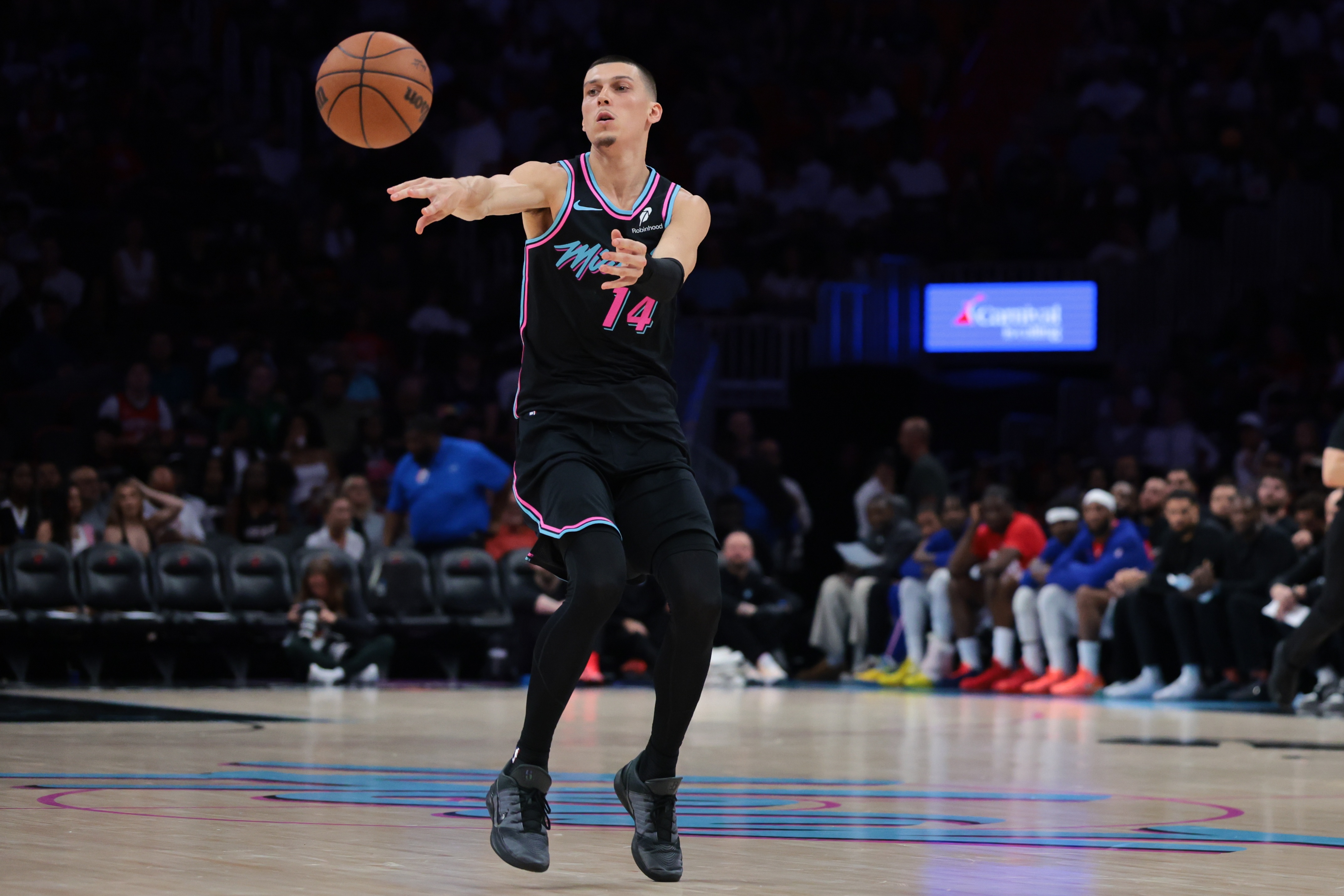 热火迎战奇才 希罗&amp;韦尔&amp;维金斯&amp;鲍威尔缺席比赛